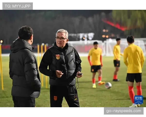 季前备战动态:多支球队宣布将在2026年休赛期赴欧洲与亚洲进行训练营